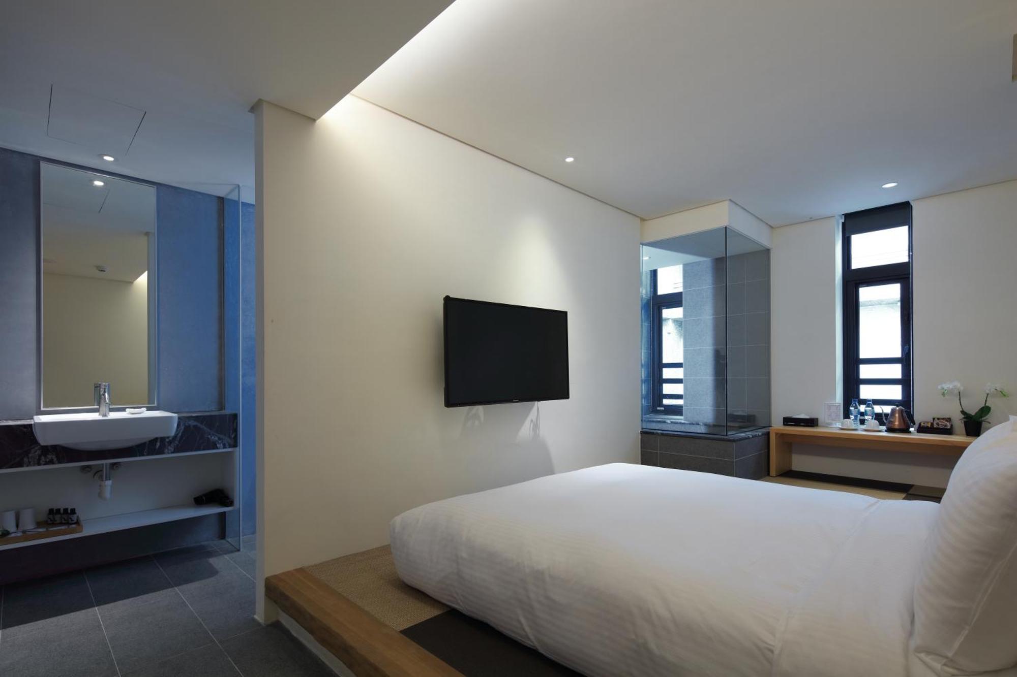 Water House Hotel Taipei Exterior photo